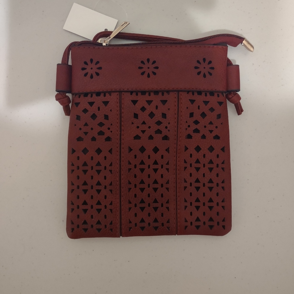 Over the shoulders or crossbody 2 pocket purse